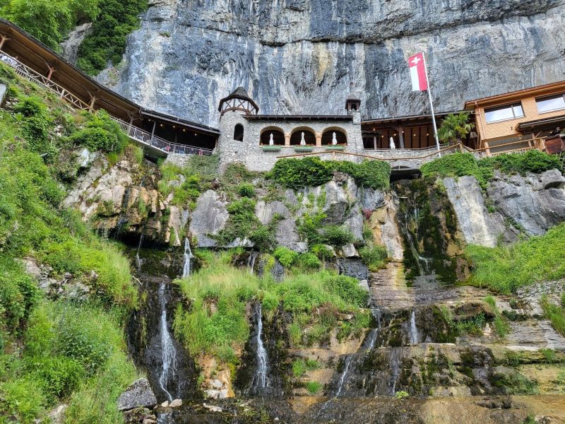 St. Beatus Holen (Swiss caves)